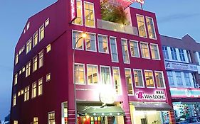 Wan Loong Hotel